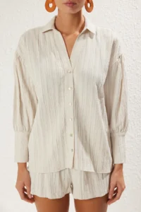 TRENDYOLMİLLA Ecru Weaving Shirred Beach Mini High Waist Shirt Shorts Set - Image 3
