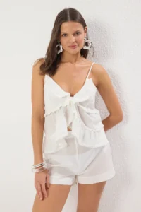 TRENDYOLMİLLA Ecru Weaving Frilly Beach Blouse-Shorts Set - Image 6