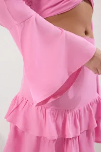 TRENDYOLMİLLA beachwear Pink Weaving with flywheel Blouse-Skirt Set - Image 4