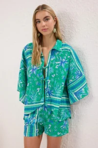 TRENDYOLMİLLA flower patterned Weaving 100% Cotton Beach Shirt Shorts Set