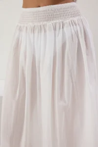 TRENDYOLMİLLA Ecru Weaving Embroidered 100% Cotton Beach Blouse-Skirt Set - Image 4