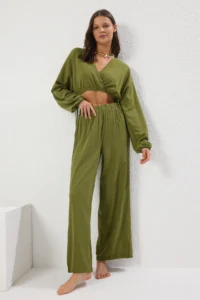 TRENDYOLMİLLA Khaki Weaving Shirred Beach High Waist Blouse-Pants Set - Image 2