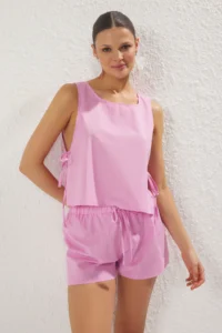 TRENDYOLMİLLA Pink Weaving Binding Detailed Beach Mini High Waist Blouse-Shorts Set - Image 2