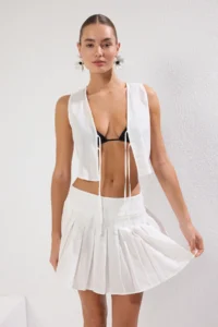 TRENDYOLMİLLA Ecru Weaving pleated Beach Mini High Waist Vest-Skirt Set - Image 2