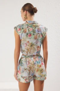 TRENDYOLMİLLA beachwear Tropical Patterned Weaving High Waist Mini Vest-Shorts Set - Image 5