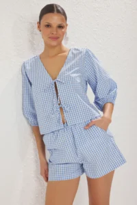 TRENDYOLMİLLA Mavi Plaid Weaving Binding Detailed Beach Blouse-Shorts Set