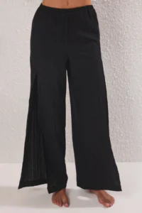 TRENDYOLMİLLA Black Weaving slit Beach Blouse-Pants Set - Image 4