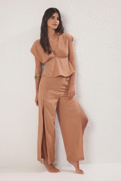 TBESS25AU00064-BROWN_1