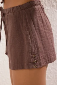 TRENDYOLMİLLA Brown Weaving Accessory Detailed Beach Shirt Shorts Set - Image 4