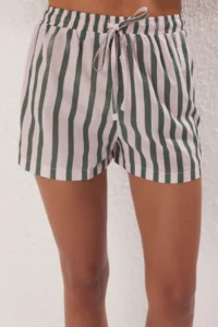 TRENDYOLMİLLA Fish Patterned Weaving 100% Cotton Beach Mini High Waist Shirt Shorts Set - Image 3