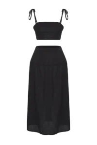 TRENDYOLMİLLA Black Weaving Beach Blouse-Skirt Set - Image 5