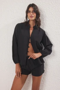 TRENDYOLMİLLA Black Weaving 100% Cotton Beach Shirt Shorts Set - Image 2