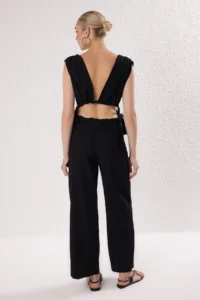 TRENDYOLMİLLA Black Weaving Binding Detailed Beach High Waist Blouse-Pants Set - Image 4