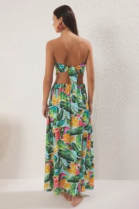 TRENDYOLMİLLA Tropical Patterned Weaving slit Beach Blouse-Skirt Set - Image 4