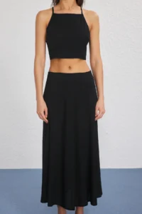 TRENDYOLMİLLA Black Weaving Low-cut back Beach Blouse-Skirt Set - Image 4