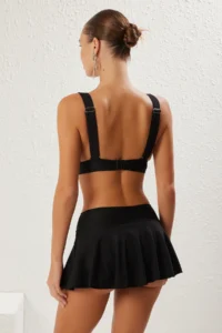TRENDYOLMİLLA Black Regular Waist Basic Skirt Bikini Bottom - Image 5