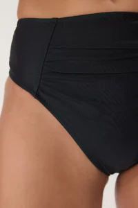 TRENDYOLMİLLA Black Drapeli Regular High Waist Bikini Bottom - Image 3