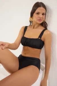 TRENDYOLMİLLA Black Drapeli hipster High Waist Bikini Bottom - Image 2