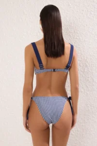 TRENDYOLMİLLA Striped Color Bloklu Regular Regular Waist Bikini Bottom - Image 5