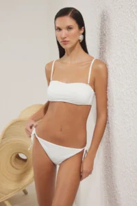TRENDYOLMİLLA Ecru Regular Low Waist Bikini Bottom - Image 3
