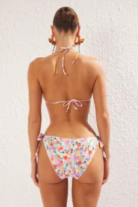 TRENDYOLMİLLA Floral Patterned striped Triangle Covered Regular Regular Waist Bikini Set - Image 4