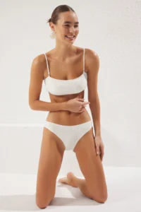 TRENDYOLMİLLA Ecru Strapless Covered Regular Regular Waist Bikini Set - Image 3