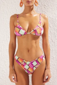 TRENDYOLMİLLA Shawl pattern Triangle Covered Regular Regular Waist Bikini Set - Image 3