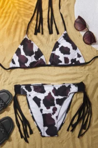 TRENDYOLMİLLA Cow Patterned Tasseled Triangle Covered Regular Regular Waist Bikini Set