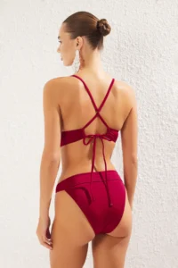 TRENDYOLMİLLA Koyu Cherry tied up Triangle Covered Regular Regular Waist Bikini Set - Image 4