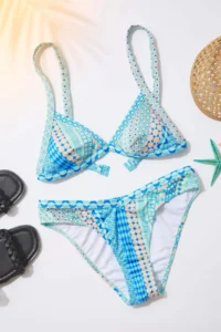 TRENDYOLMİLLA Geometric Patterned Triangle Covered Regular Regular Waist Bikini Set