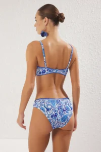 TRENDYOLMİLLA Shawl pattern Embroidered Strapless Covered Regular Regular Waist Bikini Set - Image 4