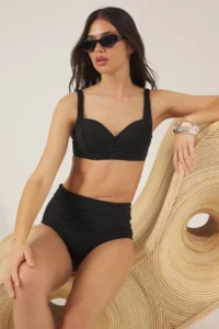 TRENDYOLMİLLA Black ribbed balconette Covered hipster High Waist Bikini Set
