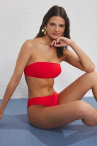 TRENDYOLMİLLA Rejection Strapless Regular Regular Waist Bikini Set - Image 2