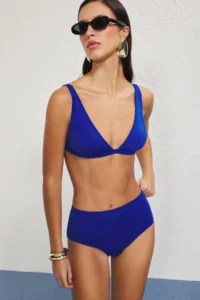 TRENDYOLMİLLA Saks Blue Triangle Regular High Waist Bikini Set - Image 2