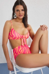 TRENDYOLMİLLA Abstract Patterned tied up bralette Covered Regular High Waist Bikini Set - Image 2