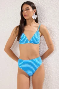TRENDYOLMİLLA Striped Triangle Covered Regular High Waist Bikini Set