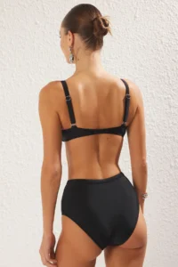 TRENDYOLMİLLA Black bralette Covered Bikini Top - Image 5