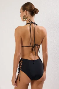 TRENDYOLMİLLA Black Cut Out/Window Detailed Triangle Covered Bikini Top - Image 5