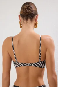 TRENDYOLMİLLA Zebra Patterned Strapless Covered Bikini Top - Image 4