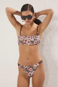 TRENDYOLMİLLA Floral And Leopard Mix Patterned Piped Bralette Covered Bikini Top - Image 3