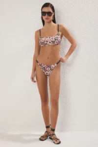 TRENDYOLMİLLA Floral And Leopard Mix Patterned Piped Bralette Covered Bikini Top - Image 5