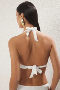 TRENDYOLMİLLA Ecru with accessories Triangle Covered Bikini Top - Image 4