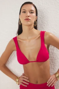 TRENDYOLMİLLA Burgundy Triangle Covered Bikini Top - Image 2