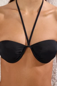 TRENDYOLMİLLA Black V Telli balconette Covered Bikini Top - Image 3