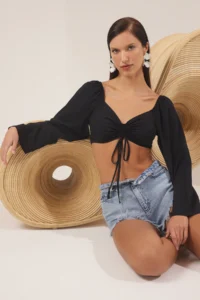 TRENDYOLMİLLA Black Weaving Shirred Beach Crop Blouse - Image 2