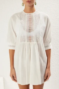 TRENDYOLMİLLA White Weaving Lace Beach Mini Dress - Image 3
