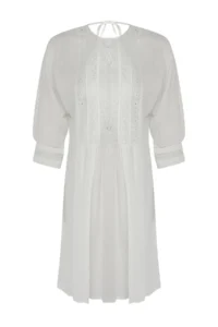 TRENDYOLMİLLA White Weaving Lace Beach Mini Dress - Image 6