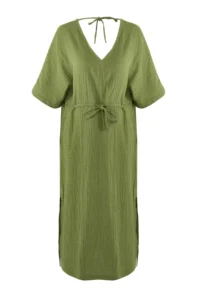 TRENDYOLMİLLA Khaki Weaving slit Beach Midi Dress - Image 7