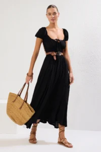TRENDYOLMİLLA Black Weaving Shirred Maxi Beach Dress