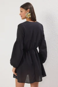 TRENDYOLMİLLA Black Weaving 100% Cotton Beach Mini Dress - Image 4